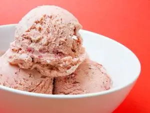 Strawberries And Cream - Gelato