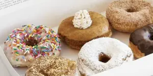 4 Doughnut Variety Box